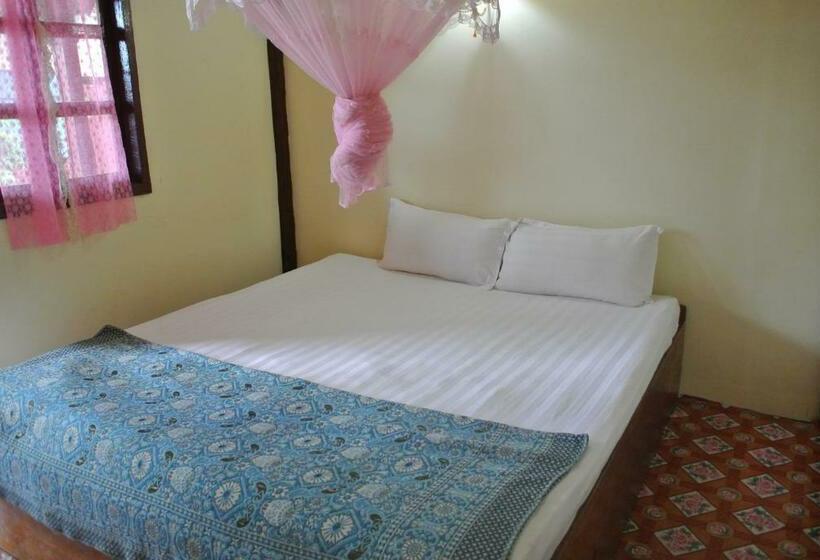 بانگلوی استاندارد, Tavendang Guesthouse