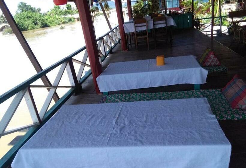 بانگلوی استاندارد, Tavendang Guesthouse