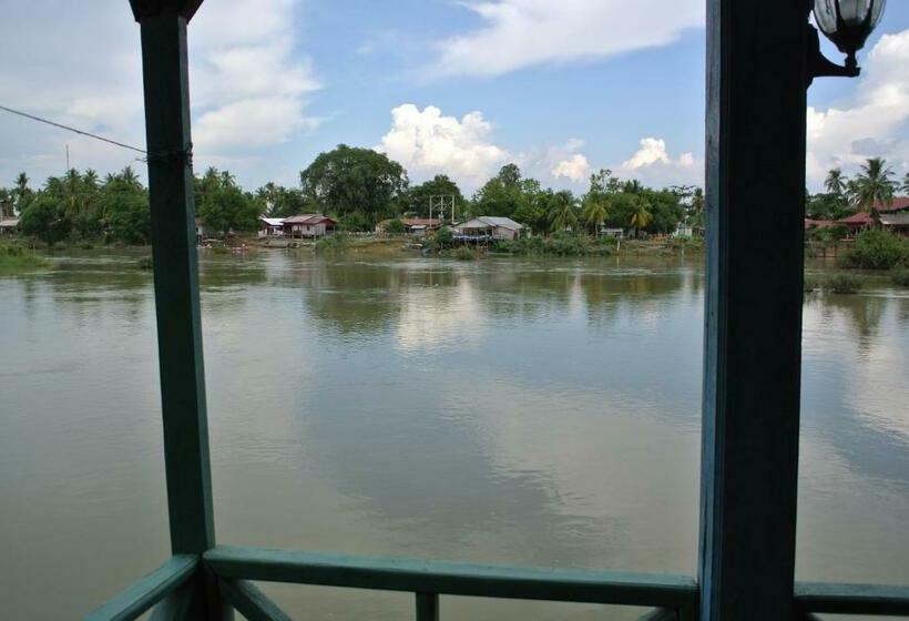 بانگلوی استاندارد, Tavendang Guesthouse
