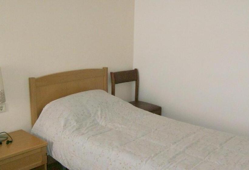 Номер Стандарт Индивидуальный, Hostal L'esquella