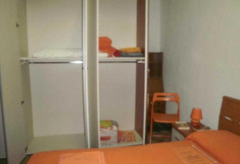 إستوديو ديلوكس, Guest House Erika
