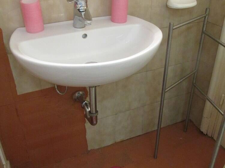 غرفة قياسية ثلاثية, Guest House Erika