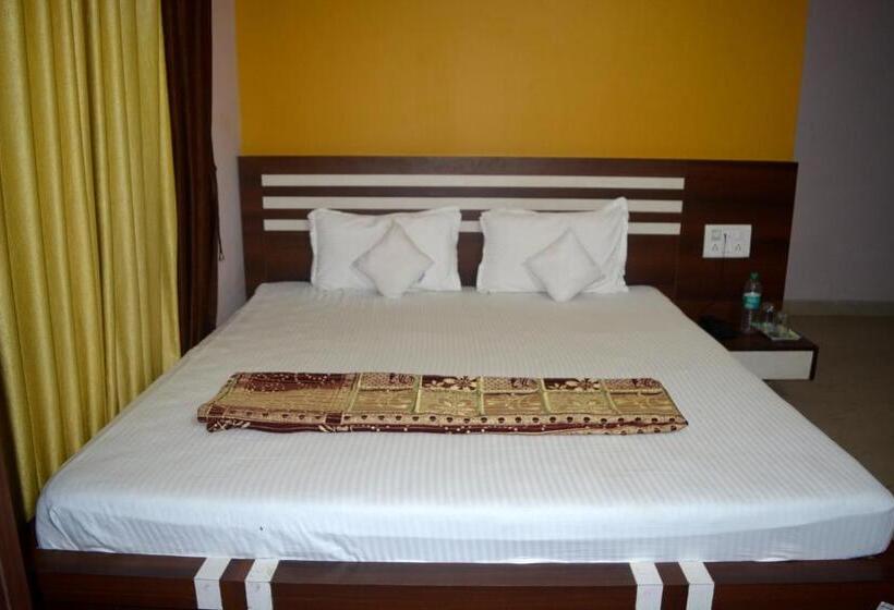 Номер Deluxe с Балконом, Blooming Star Guest House