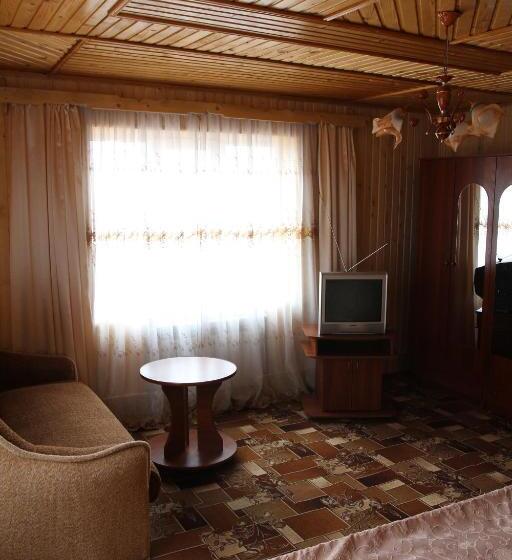 高级三人间, Gutsulochka Apartment