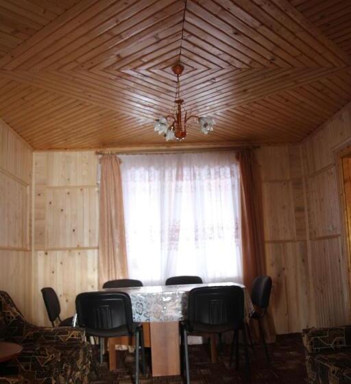 带1个卧室的高级公寓, Gutsulochka Apartment