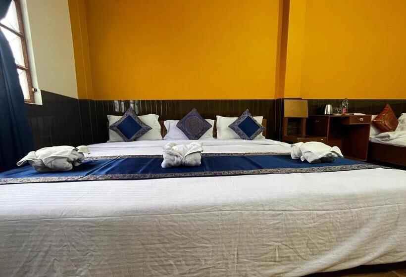 سوییت خانوادگی, Family Guest House