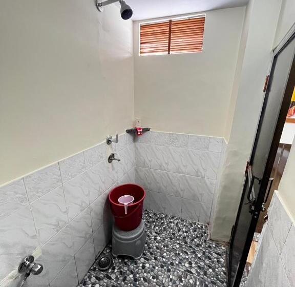 سوییت خانوادگی, Family Guest House