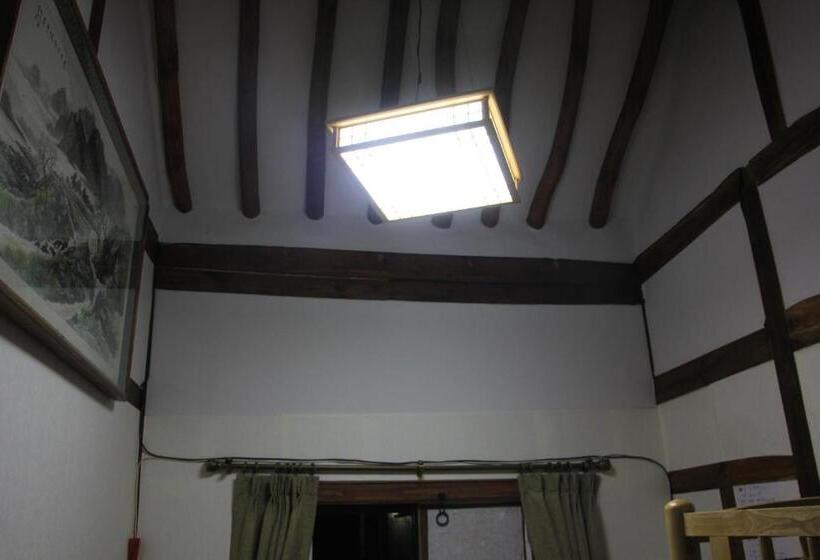 ガーデンビュースタンダードルーム, Dasomchae Hanok Stay