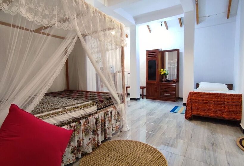 اتاق لوکس چهار تخته, Matota Family Villa
