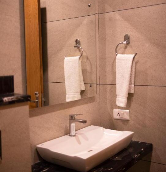 اتاق استاندارد, Aditya Residency
