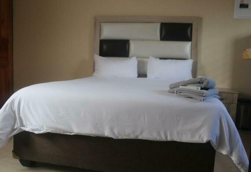 اتاق لوکس خانوادگی, Mbopha Guest House