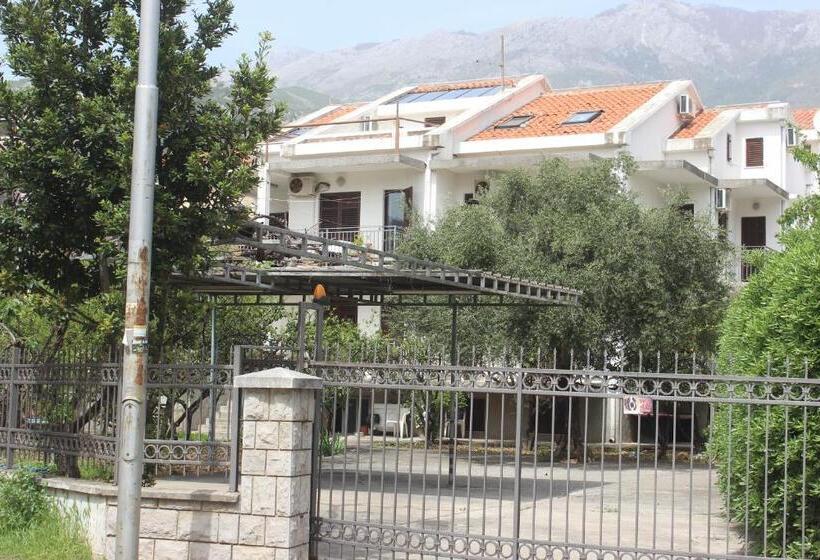 استودیو استاندارد با تراس, Nir Apartments Budva