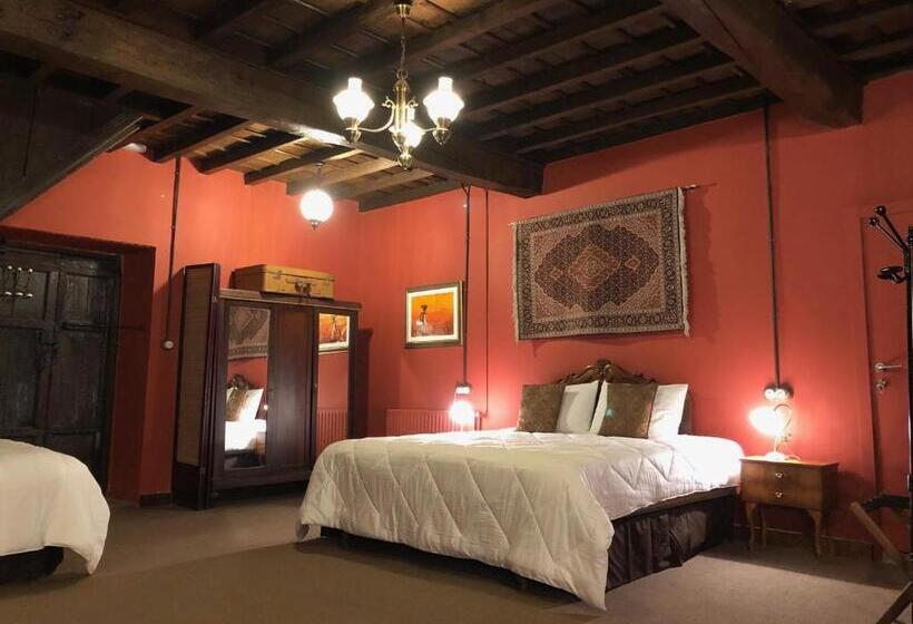 Полулюкс, Pazo De Laia