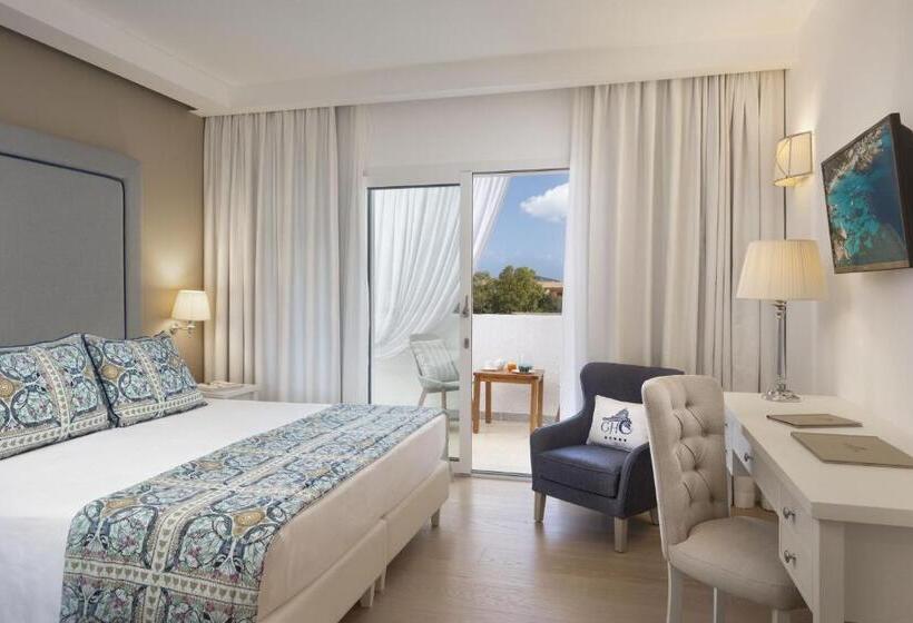 Номер Deluxe Вид на Море с Балконом, Grand Hotel Cannigione