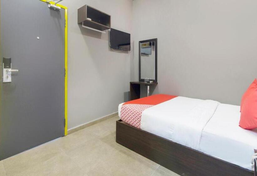 اتاق لوکس, Oyo 876 Hotel Sanctuary