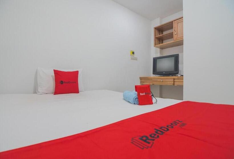 Номер Стандарт, Reddoorz Near Gajah Mada Pontianak