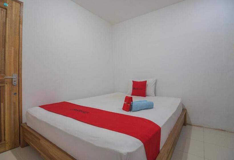 Номер Deluxe, Reddoorz Near Gajah Mada Pontianak