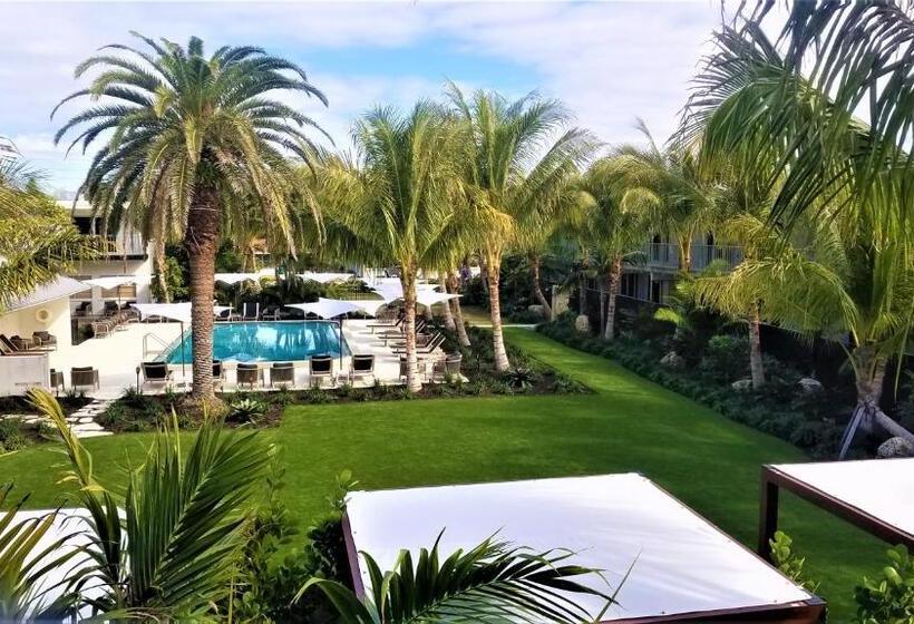 סוויטה נוף לים, Bali Hai Beachfront Resort And Spa