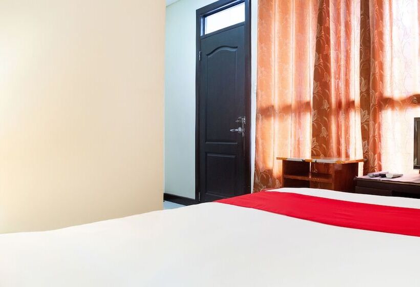 Quarto Estandar, Oyo 153 Monclaire Suites