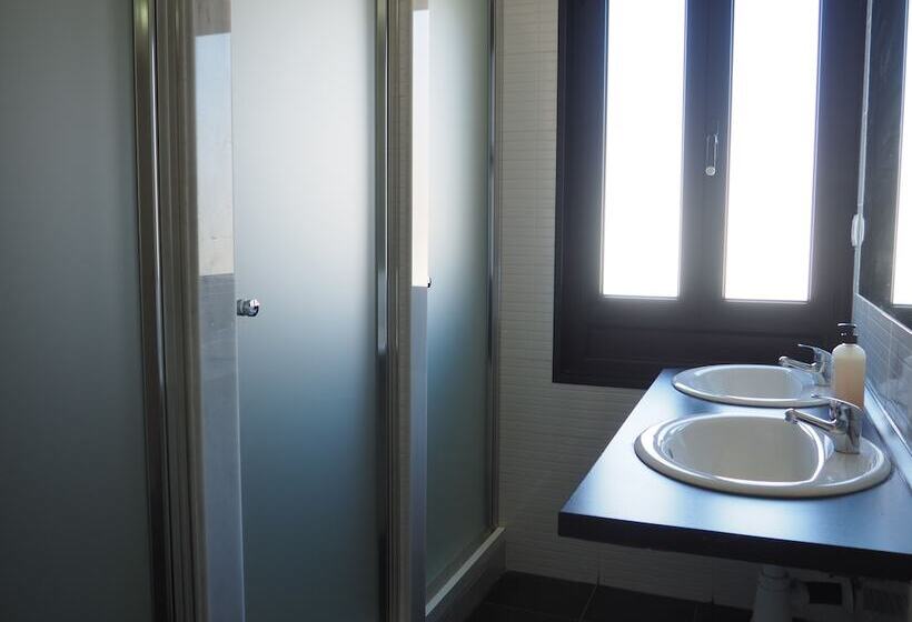 Camera Familiare Bagno Condiviso, Hostel Once Nudos