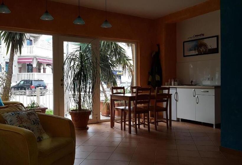 Deluxe Suite King Bed, Astakos Apartments Budva