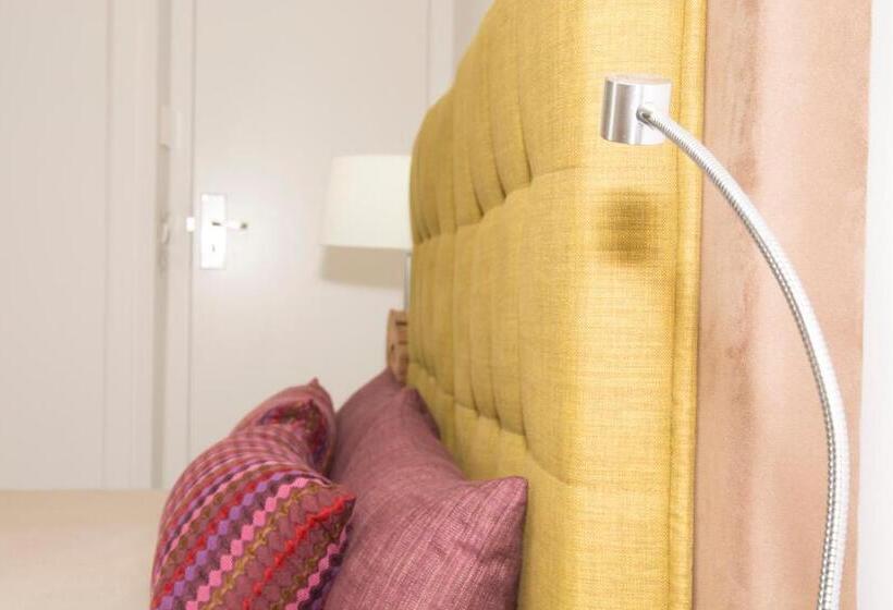 스위트 킹사이즈 침대, Casas Do Regato