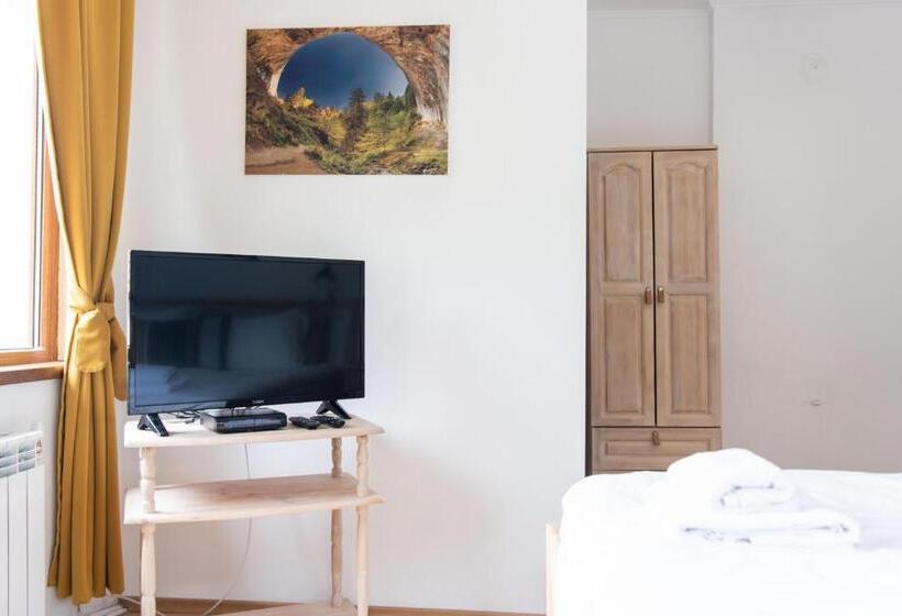 اتاق استاندارد, Guest House Rossy