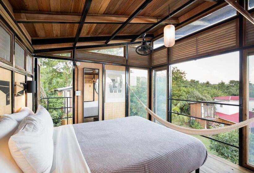 اتاق لوکس با بالکن و چشم‌انداز دریا, Finca Victoria