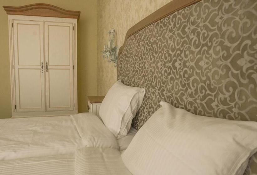 Номер Deluxe, Residence Bilyana