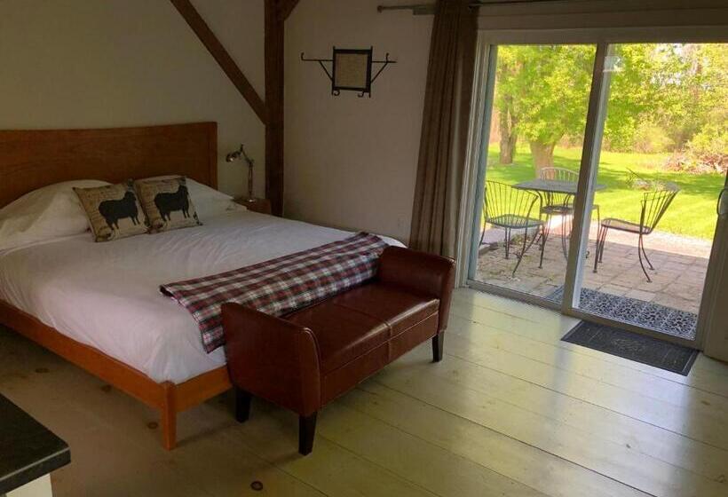 스위트 킹사이즈 침대, Shoreham Inn Bed & Breakfast