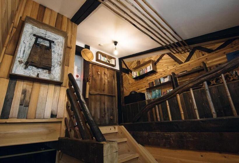 Семейный Номер, Hostel Yui An