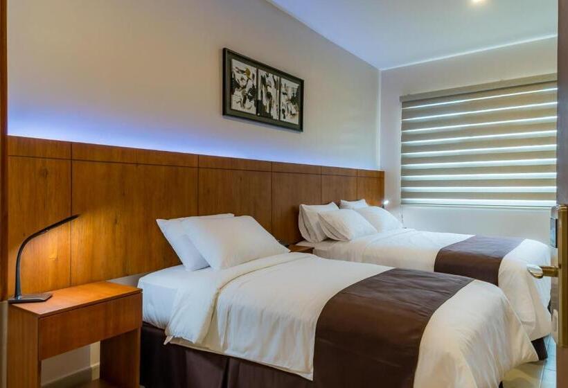 Quarto Triplo Estandar, La Ría Durán