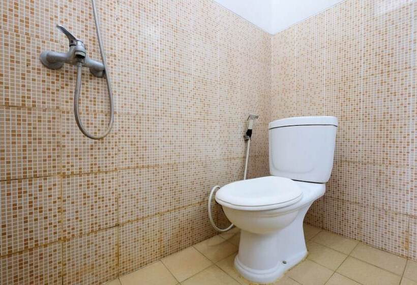 Номер Стандарт, Reddoorz Near Moro Mall Purwokerto