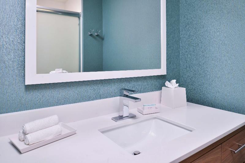 Люкс Кровать Кинг, Home2 Suites By Hilton Tampa Downtown Channel District