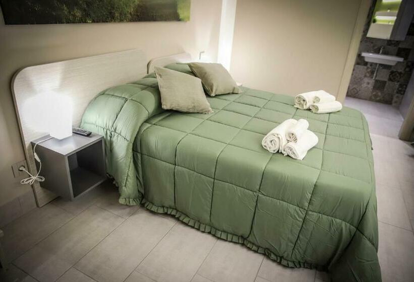 Трехместный Номер Deluxe, Urban Relax