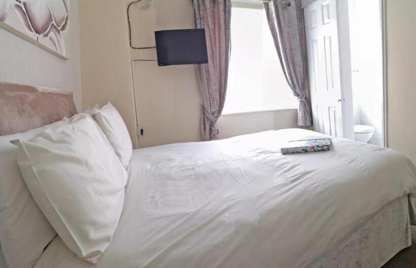 Standard Room, The Rufford