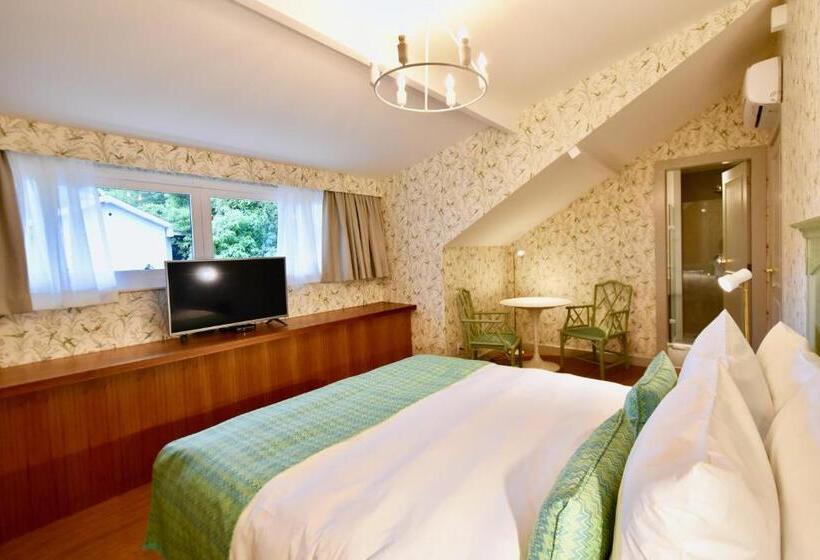 Standart Oda, Reggia Catarina