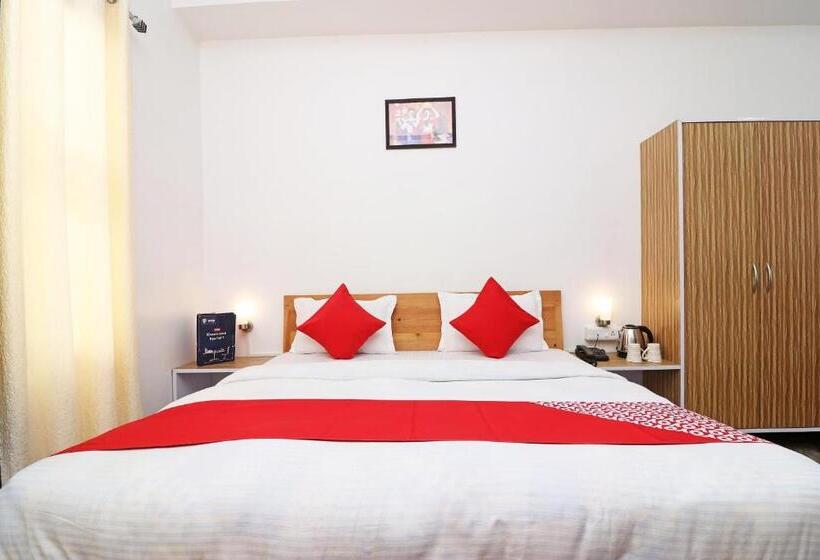 Трехместный Номер Классика, Oyo 26832 Hotel Ratnodaya