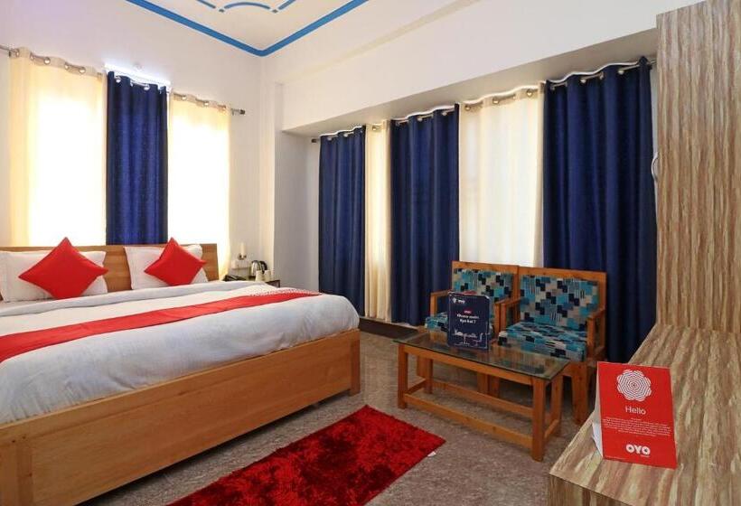 Трехместный Номер Классика, Oyo 26832 Hotel Ratnodaya