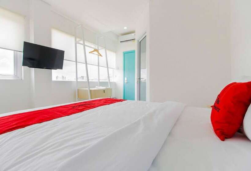 Номер Economy, Reddoorz Plus @ Catania Soma Rajawali