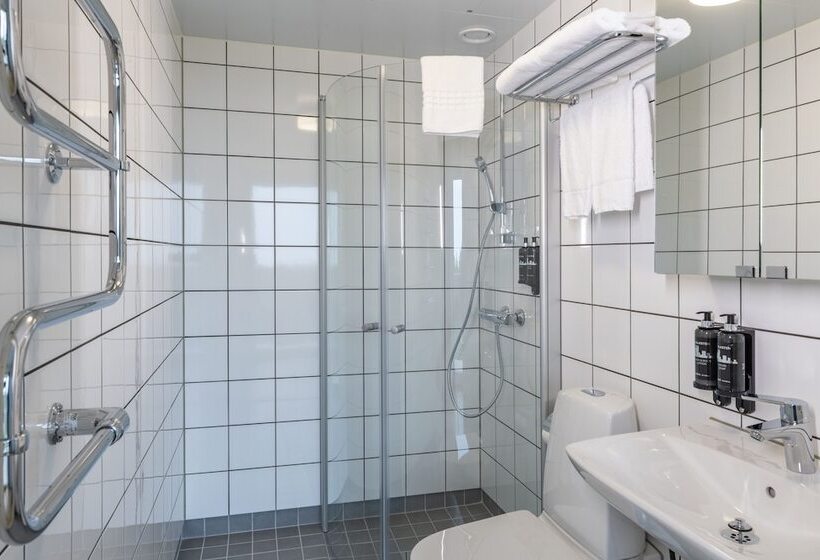 Номер Superior Вид на Море, First Hotel Kokoloko