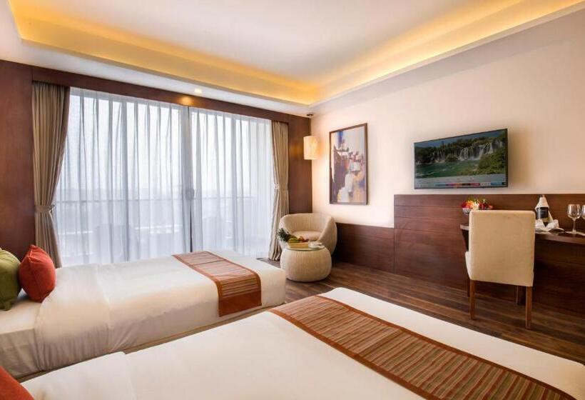 اتاق لوکس, Mountain Glory Forest Resort