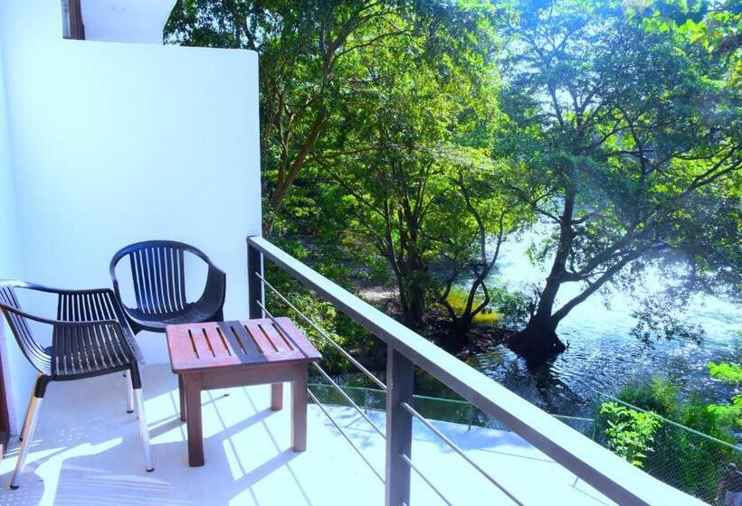 Family Suite, Sunwin River Cabana