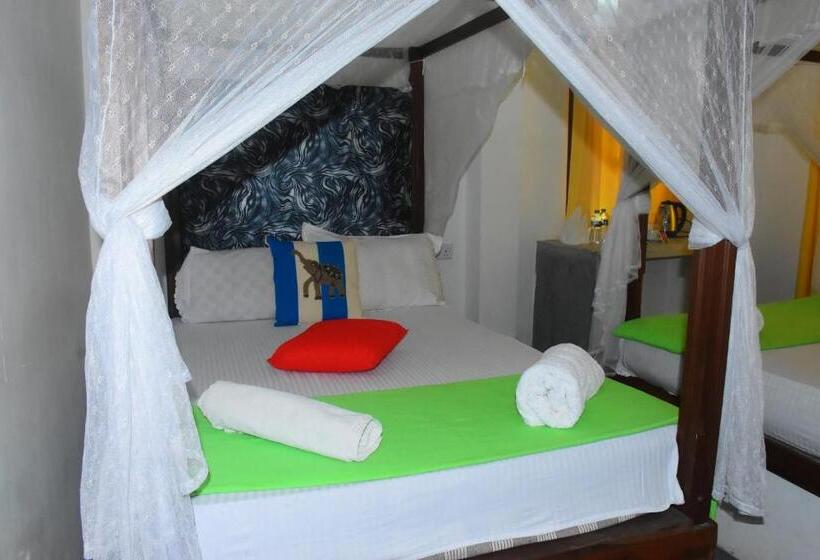 Семейный Номер, Sunwin River Cabana