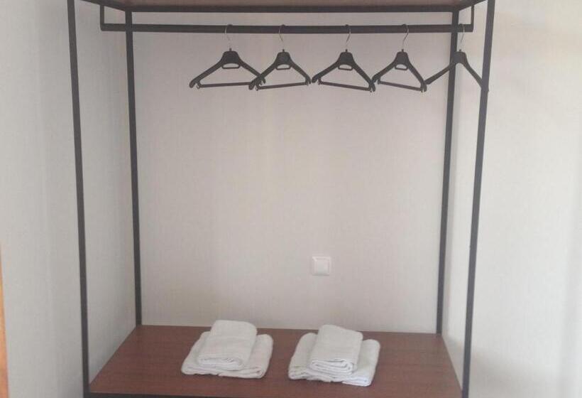 اتاق استاندارد یک تخته با سرویس بهداشتی مشترک, Residencial Monte Cara