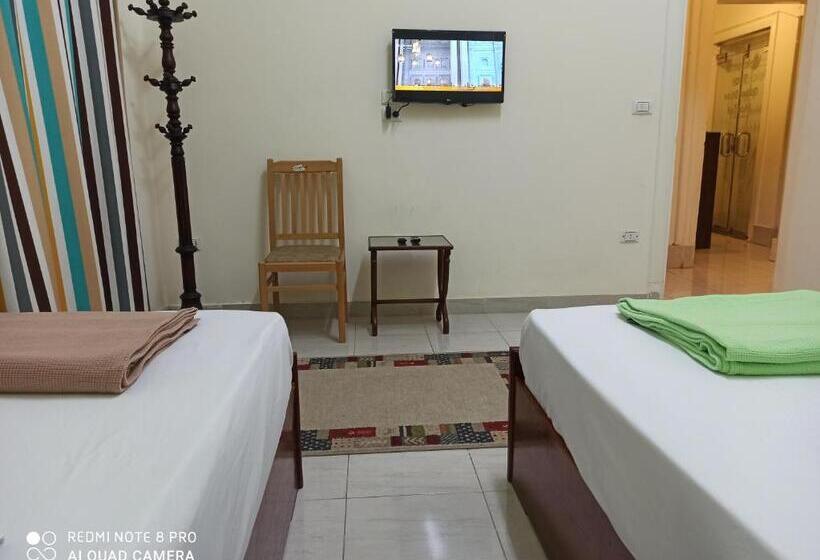 اتاق استاندارد, Golden Star Hostel