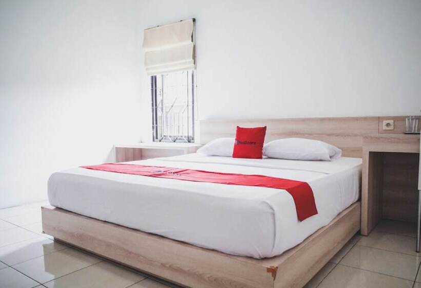 Номер Стандарт, Reddoorz Near Taman Kota Lapang Merdeka Sukabumi