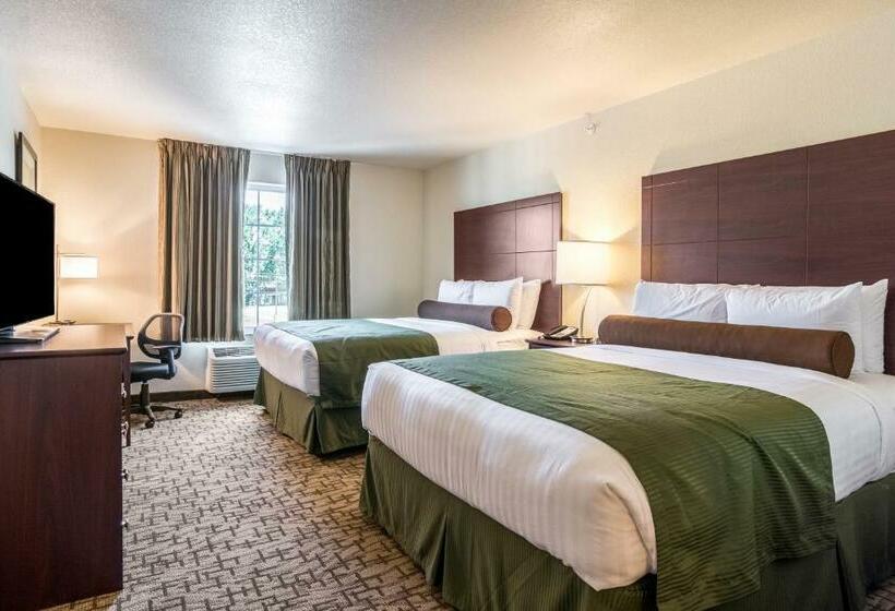 Семейное Студио, Cobblestone Hotel & Suites   Torrington