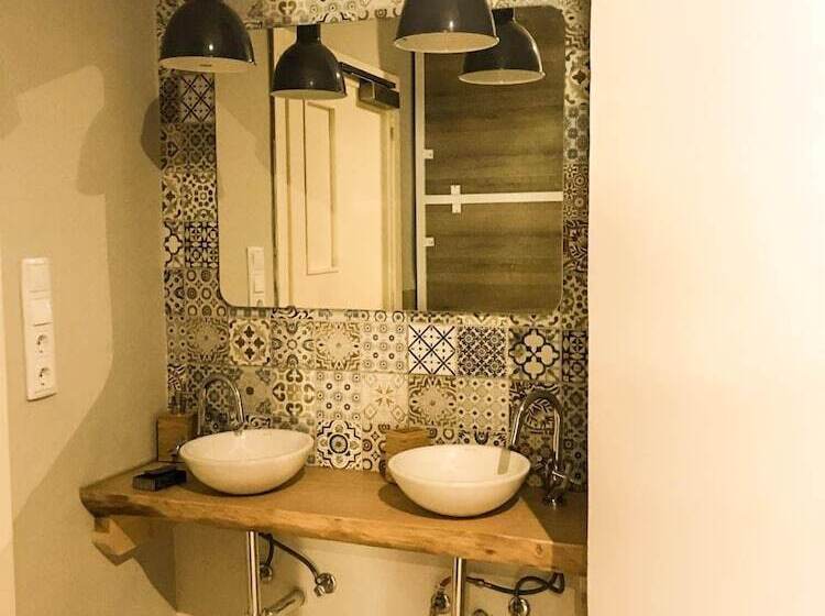 تختخواب در اتاق مشترک, Cantagua Hostel
