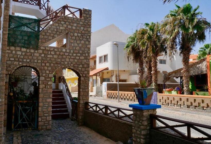آپارتمان 1 خوابه, Pensão Alcinda Bettencourt 100 Meters To The Beachfront